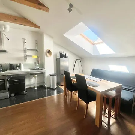 Old Town Self Check-in 아파트 탈린